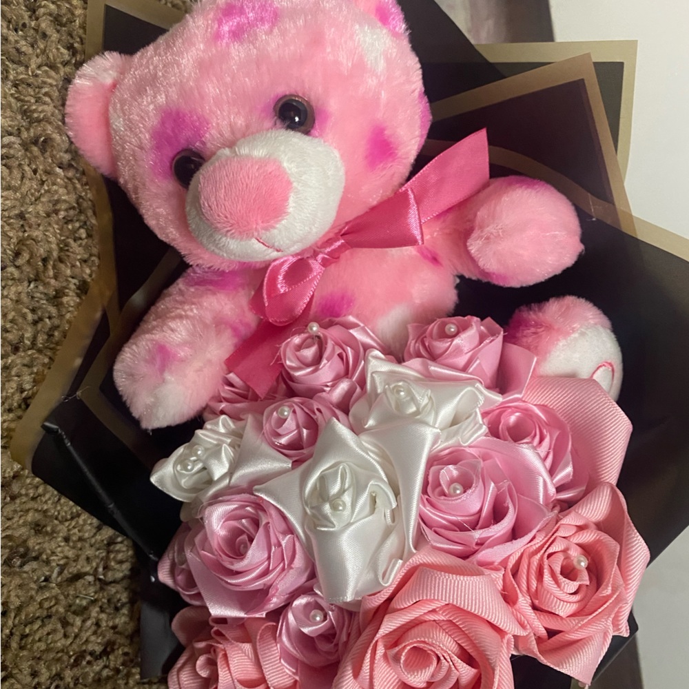 I am selling pink/white valentines ribbon rose bouquet. AKA eternal flowers. <3 - Picture 4 of 5